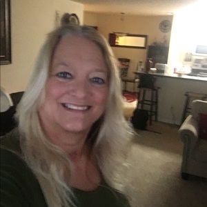 Meet your Posher, Ththeresa